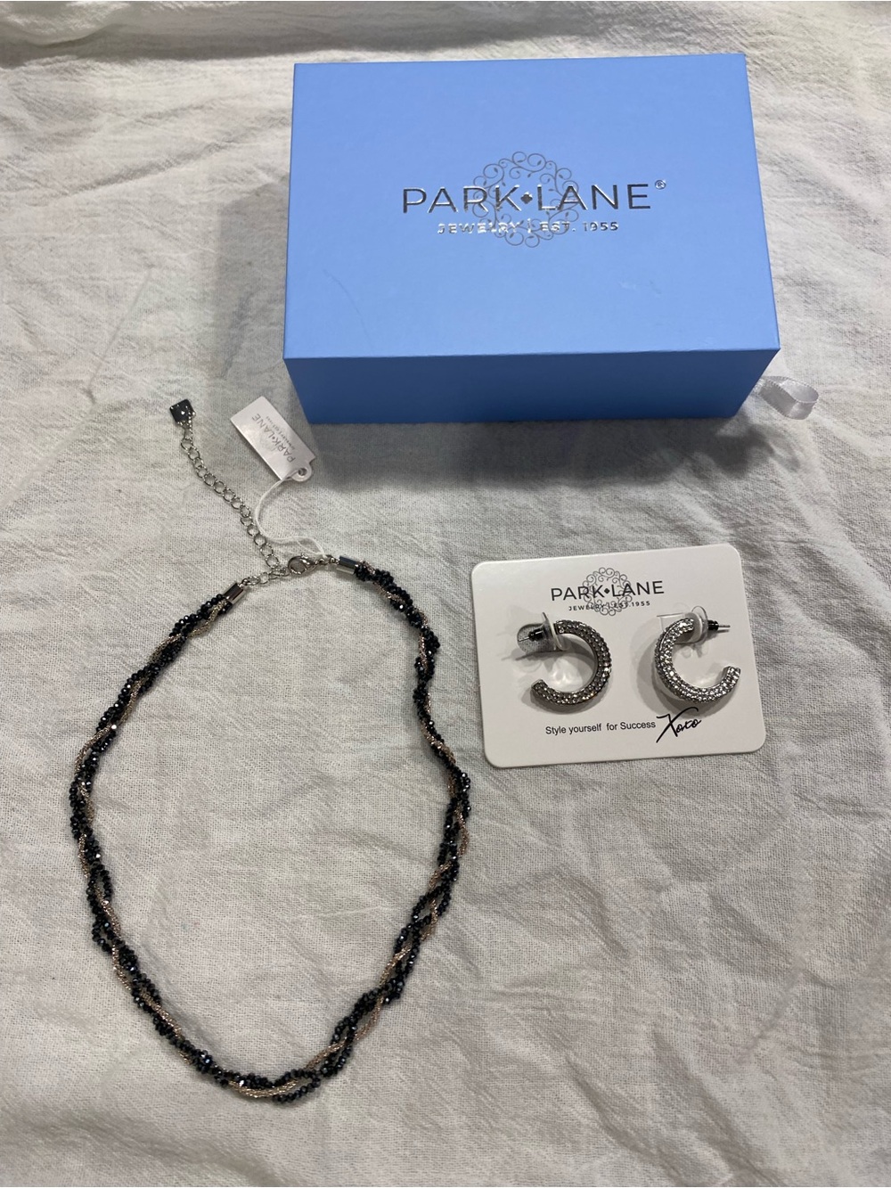 Park Lane “Panther” April 2024 Sparkle Box Black Beaded Twist Necklace Earrings